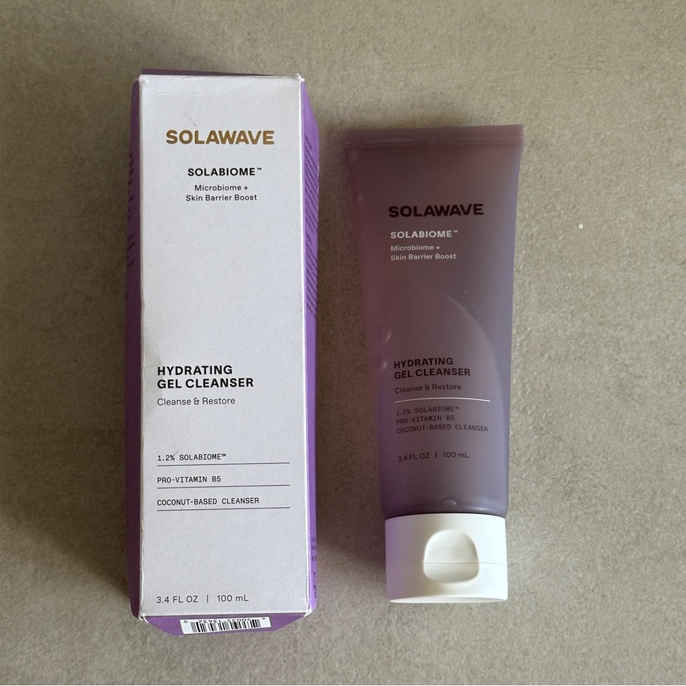 SOLAWAVE Hydrating Gel Cleanser - Purple